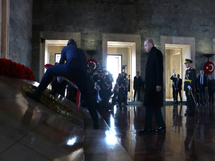 Devlet erkanından Anıtkabir'e ziyaret 