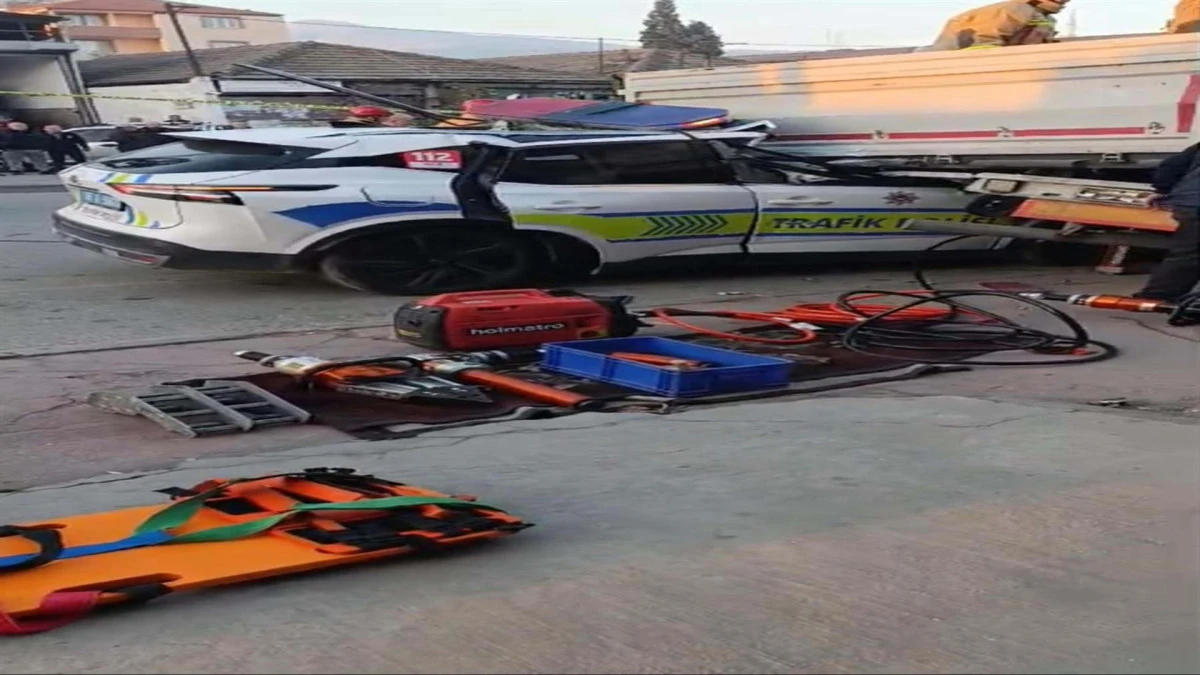 1 polisin şehit olduğu kazada yaralanan trafik polisi de kurtarılamadı  