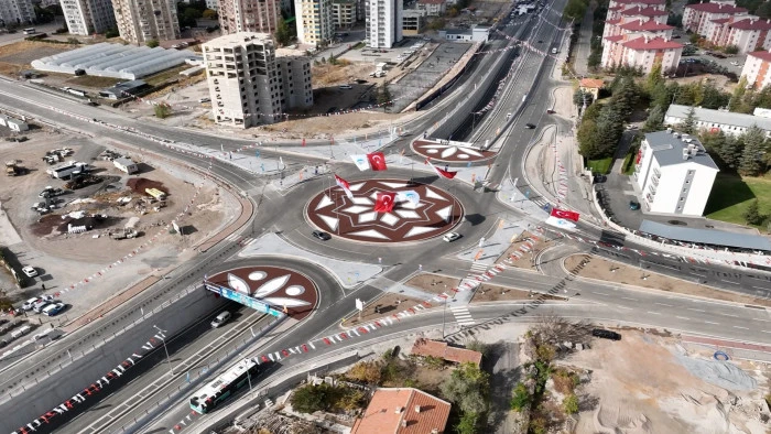 29 EKİM KATLI KAVŞAĞI HİZMETE AÇILDI 