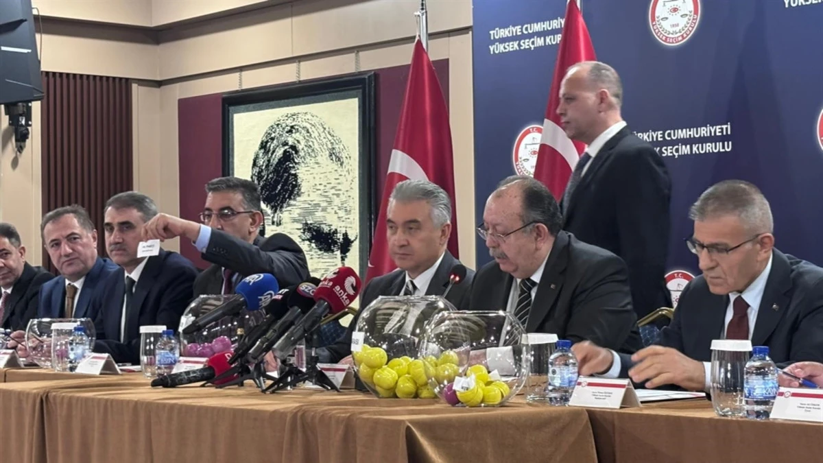 6 beldede yapılacak ara se&ccedil;imler i&ccedil;in oy pusulası sıralaması belirlendi 