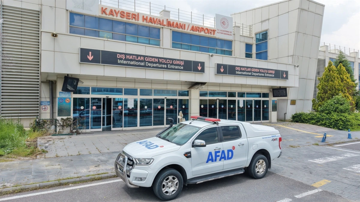 AFAD&rsquo;ın Kayseri&rsquo;de kuracağı lojistik merkezinde u&ccedil;aklar 30 dakikada y&uuml;k&uuml;yle havalanacak 