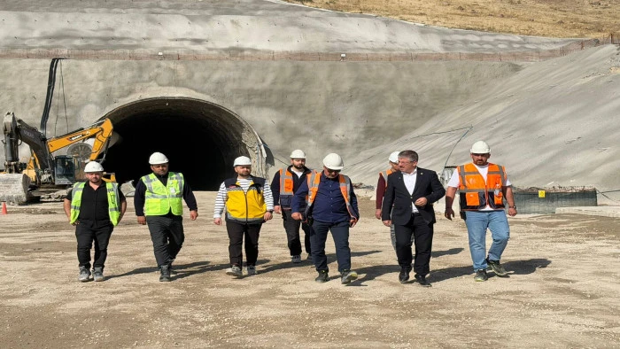 AK Parti&rsquo;li &Ccedil;opuroğlu: Kayseri-Ankara Y&uuml;ksek Hızlı ayran Hattında &ccedil;oğu bitti, azı kaldı 