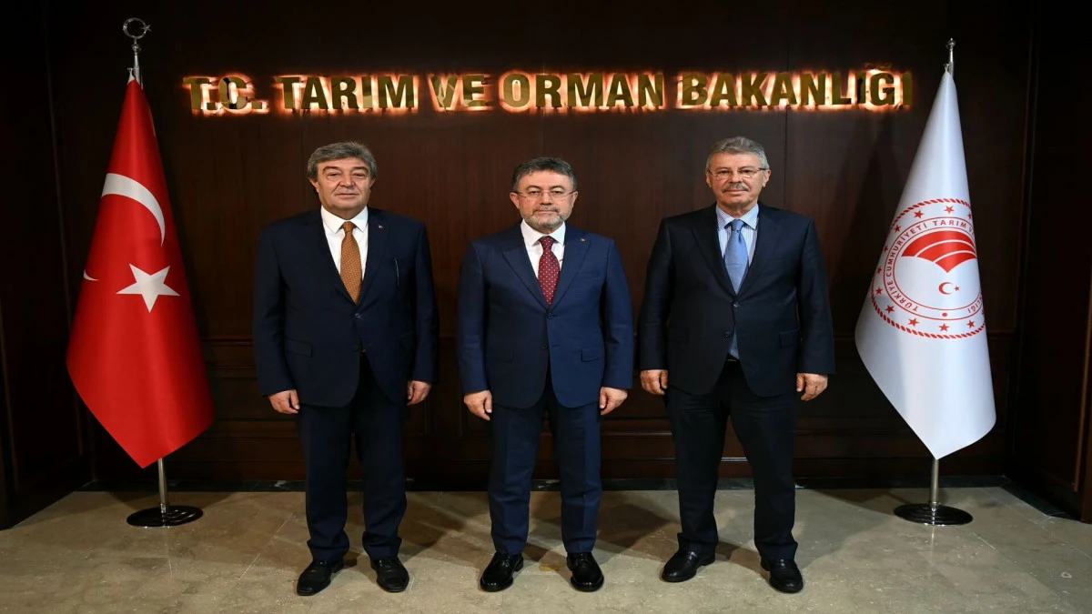 Akay&rsquo;dan Bakan Yumaklı&rsquo;ya Ziyaret 