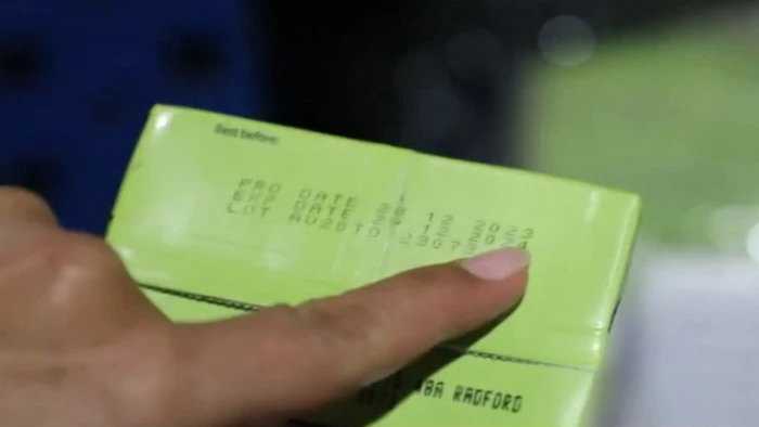 Antalya'da Gıda Skandalı: "Tarihi Ge&ccedil;miş &Uuml;r&uuml;nlere Sahte Etiket Basarken Yakalandılar!"   