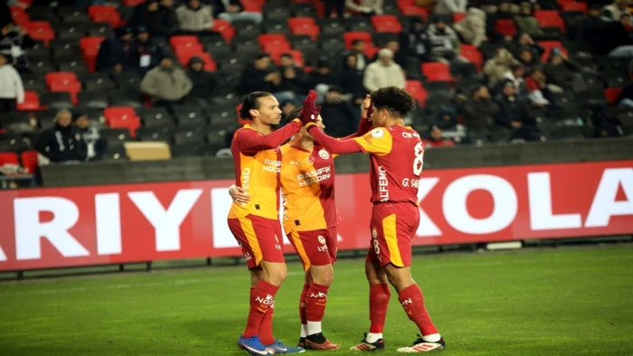 Aslan S&uuml;per Kupa Final Biletini 4 Golle Aldı! 