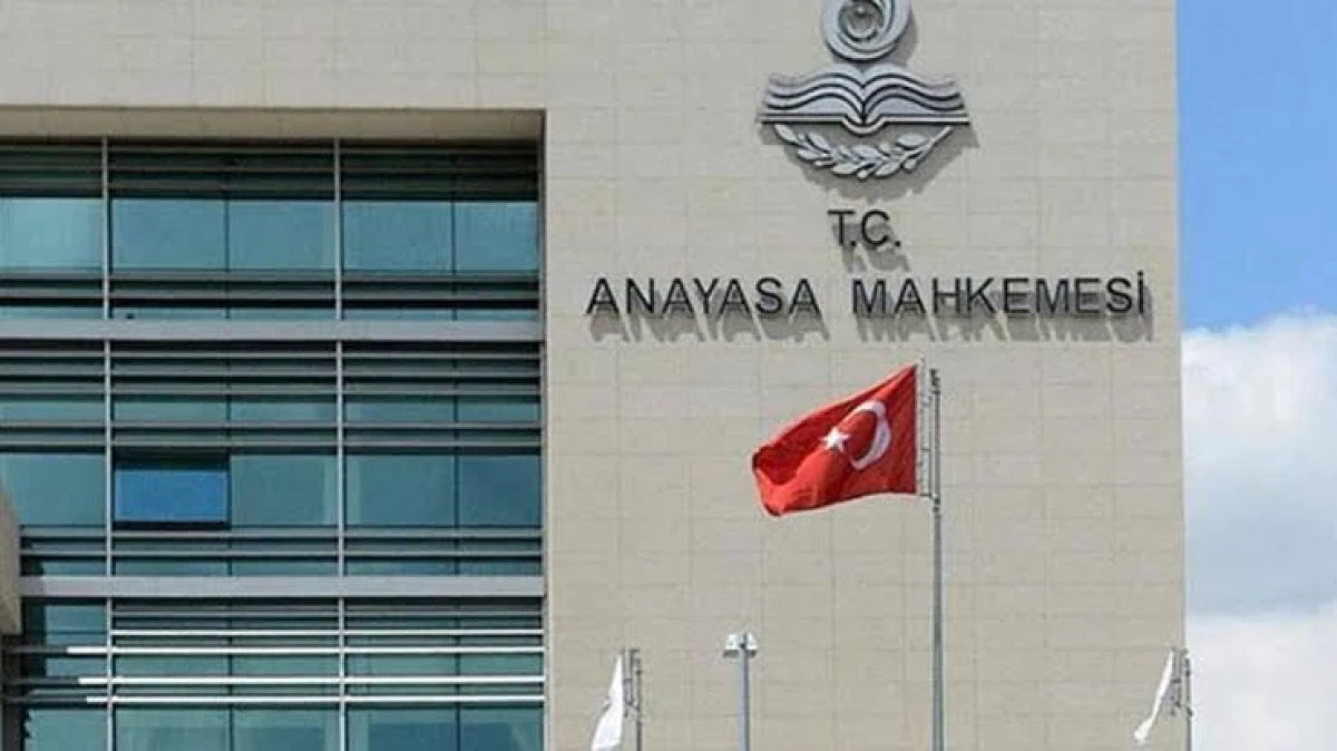 AYM'den, CHP kurultayı davasında 'görevsizlik' başvurusuna ret 