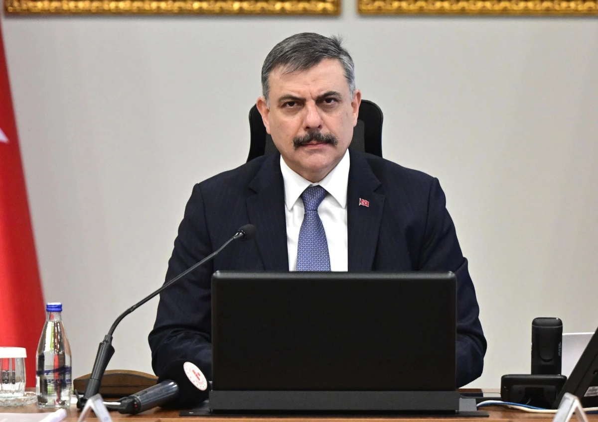 Bakan &Ccedil;ift&ccedil;i: Okul g&uuml;venliği bizim i&ccedil;in rutin bir asayiş başlığı olmaktan &ccedil;ıktı 