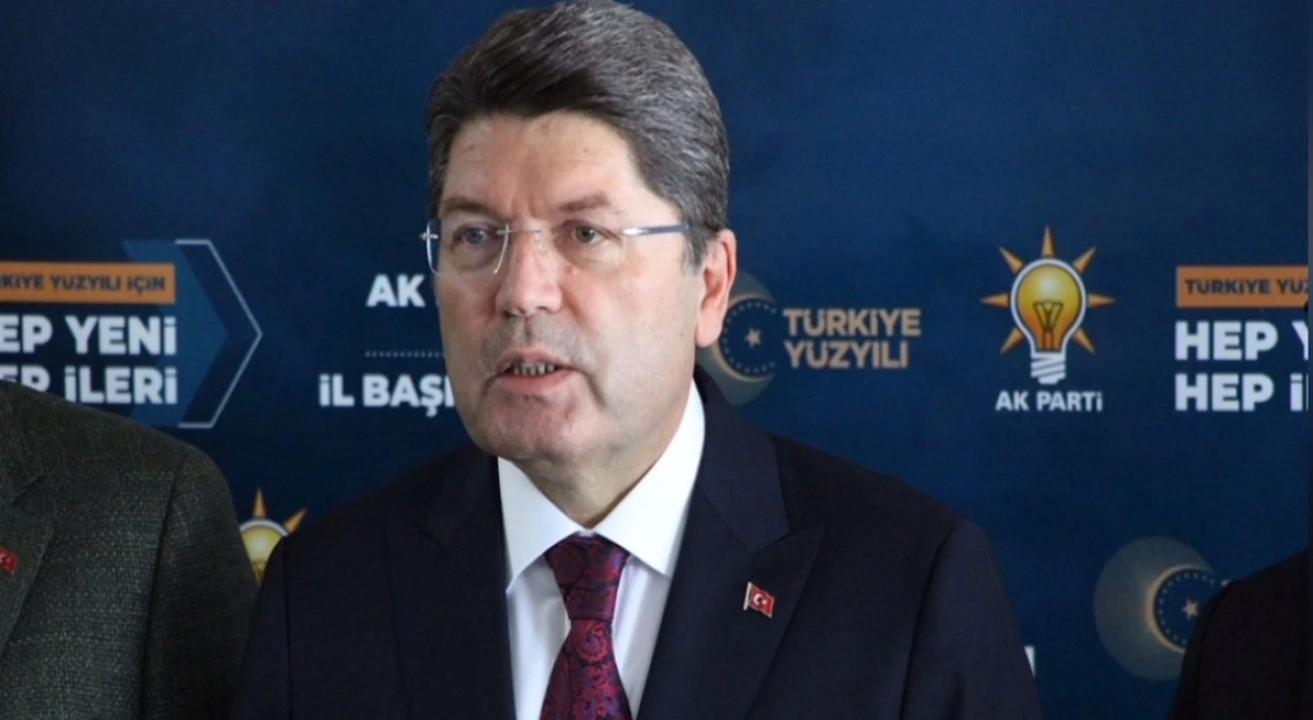 Bakan Tunç: Darbe anayasasının değişmesi lazım 