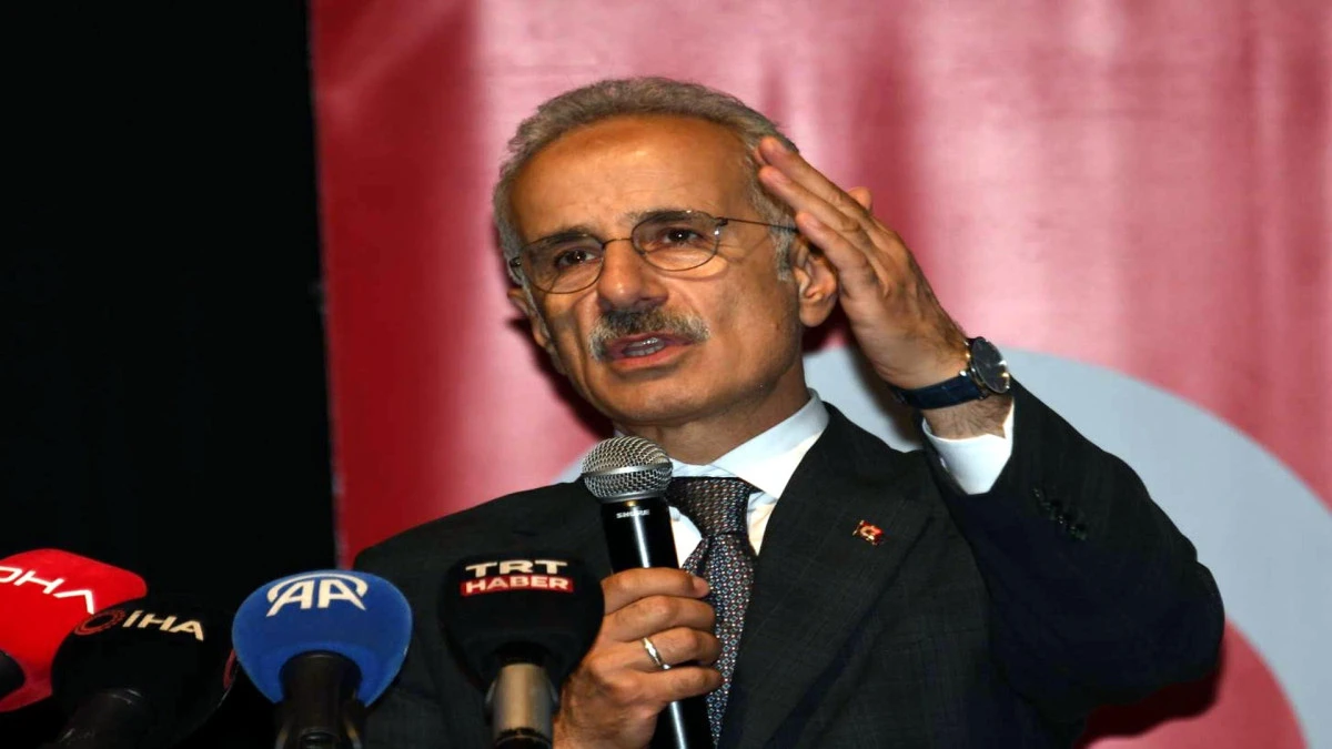 Bakan Uraloğlu: 10 g&uuml;n maaşların yatmadığı zamanları biliriz 