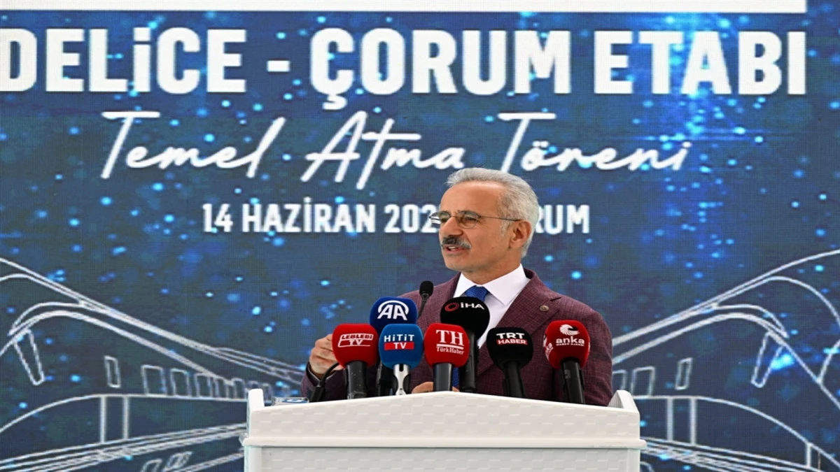 Bakan Uraloğlu: Ankara-Samsun arası 2,5 saate d&uuml;şecek 