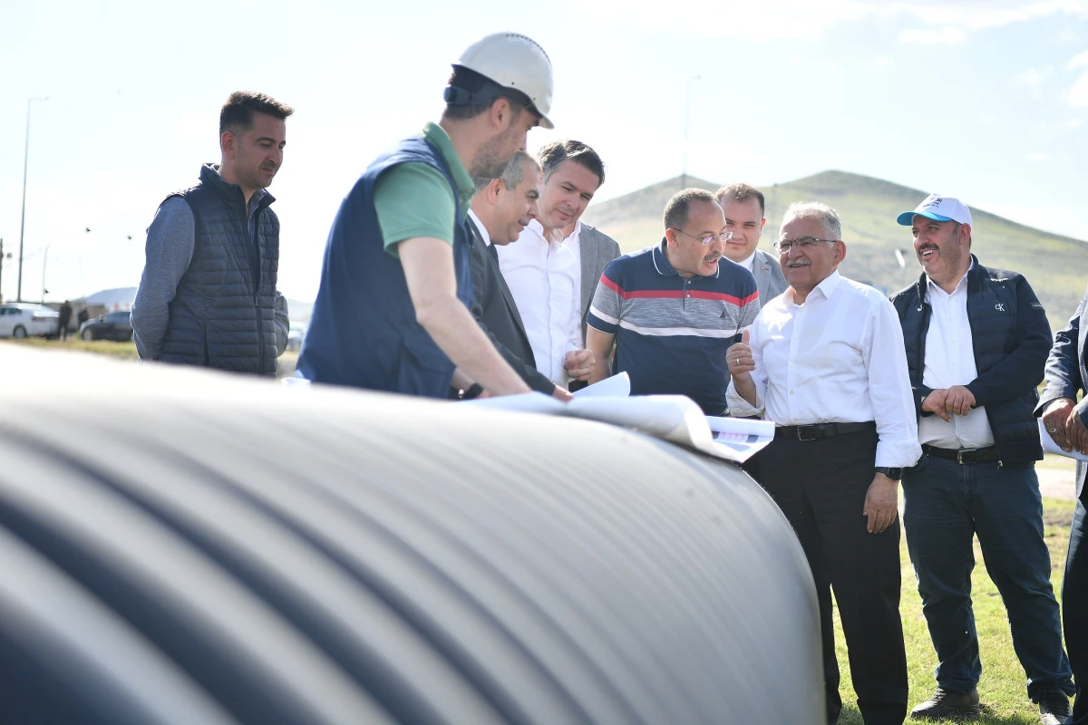 BAŞKAN BÜYÜKKILIÇ’TAN 80 MİLYON TL’LİK KANALİZASYON ALTYAPI ÇALIŞMALARINA İNCELEME 