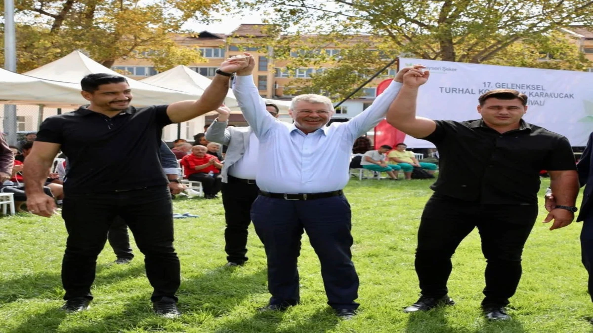 Başkan H&uuml;seyin Akay&rsquo;dan Rıza Kayaalp&rsquo;e Tebrik: "T&uuml;rk&rsquo;&uuml;n G&uuml;c&uuml;n&uuml; D&uuml;nyaya G&ouml;sterdi" 