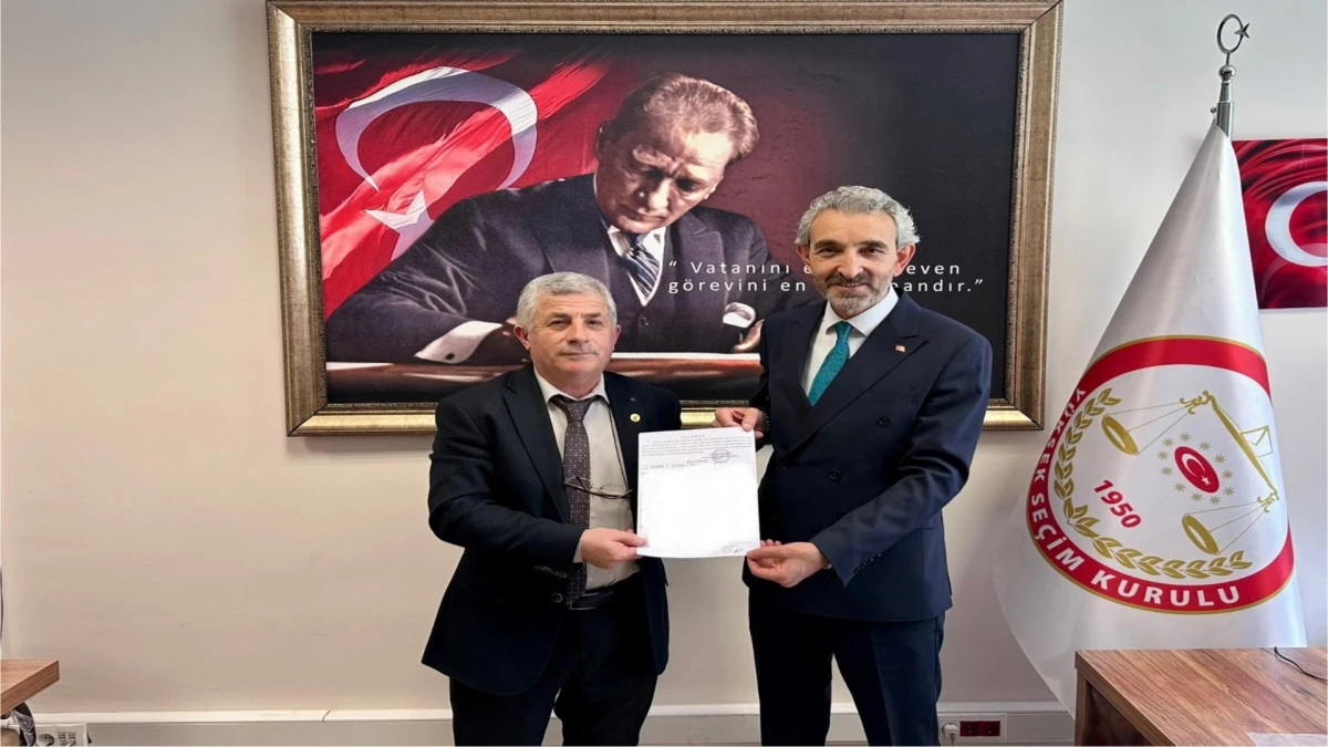 Başkan Navruz mazbatasını aldı 