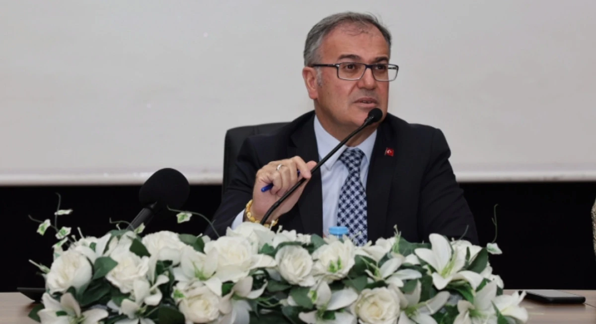 BAŞKAN ÖZDOĞAN: “HACILAR’A DEĞER KATACAK YATIRIMLAR İÇİN KAPIMIZ AÇIK” 