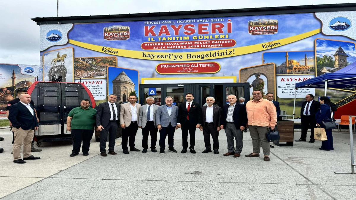 Başkan &Ouml;zdoğan: "Hacılar&rsquo;ımızın değerlerine İstanbul&rsquo;da yoğun ilgi g&ouml;sterildi" 