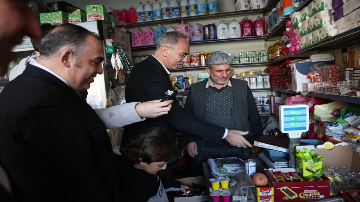 Belediye başkanı, veresiye defterini tartıp 50 bin TL'ye satın aldı! 