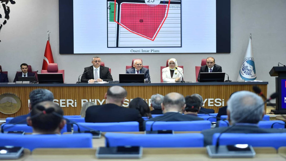 B&uuml;y&uuml;kşehir Meclisi'nden Camikebir Suri&ccedil;indeki tarihi kalıntılar i&ccedil;in &ouml;nemli karar 