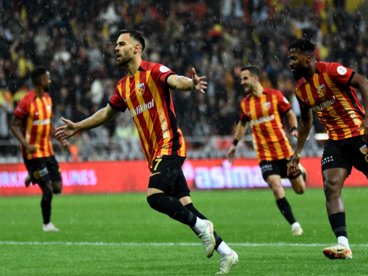 Cardoso'nun Hat-Trick'iyle Kayserispor Rahat Kazandı! 