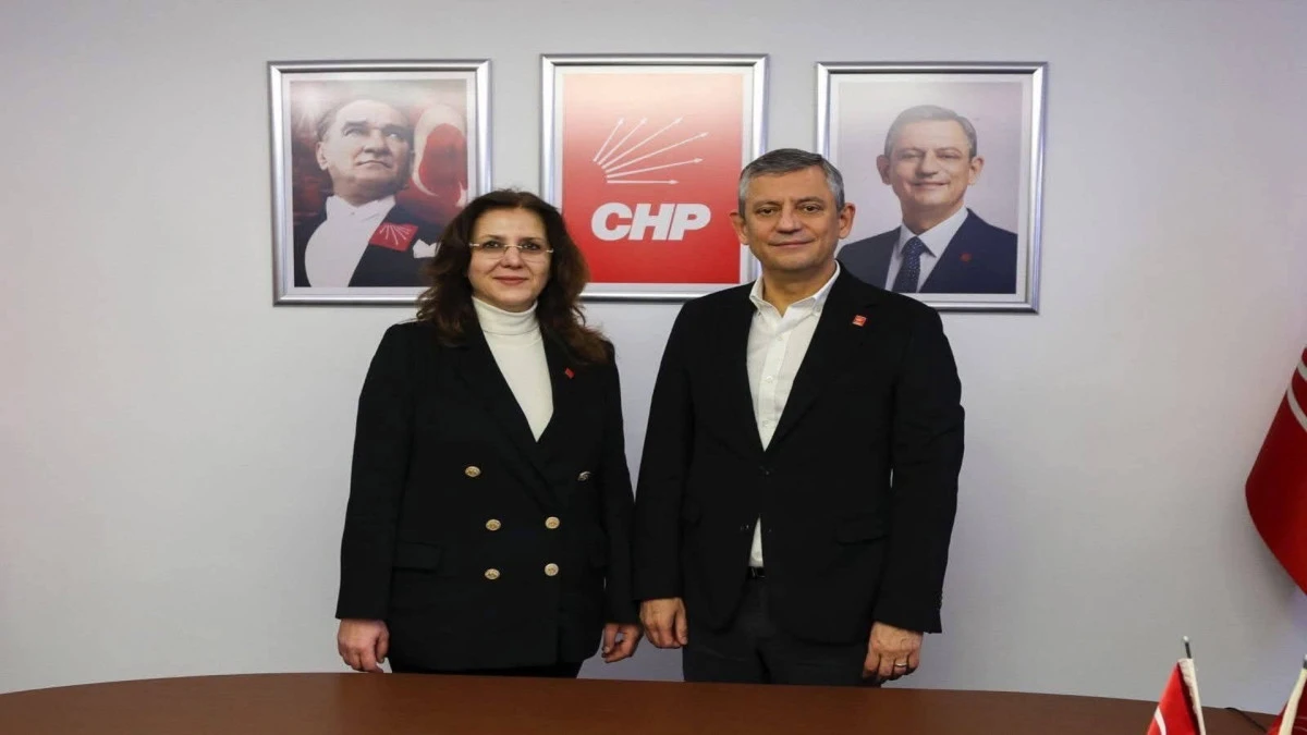 CHP İl Başkanı &Ouml;zer&rsquo;in istifası kabul edildi 