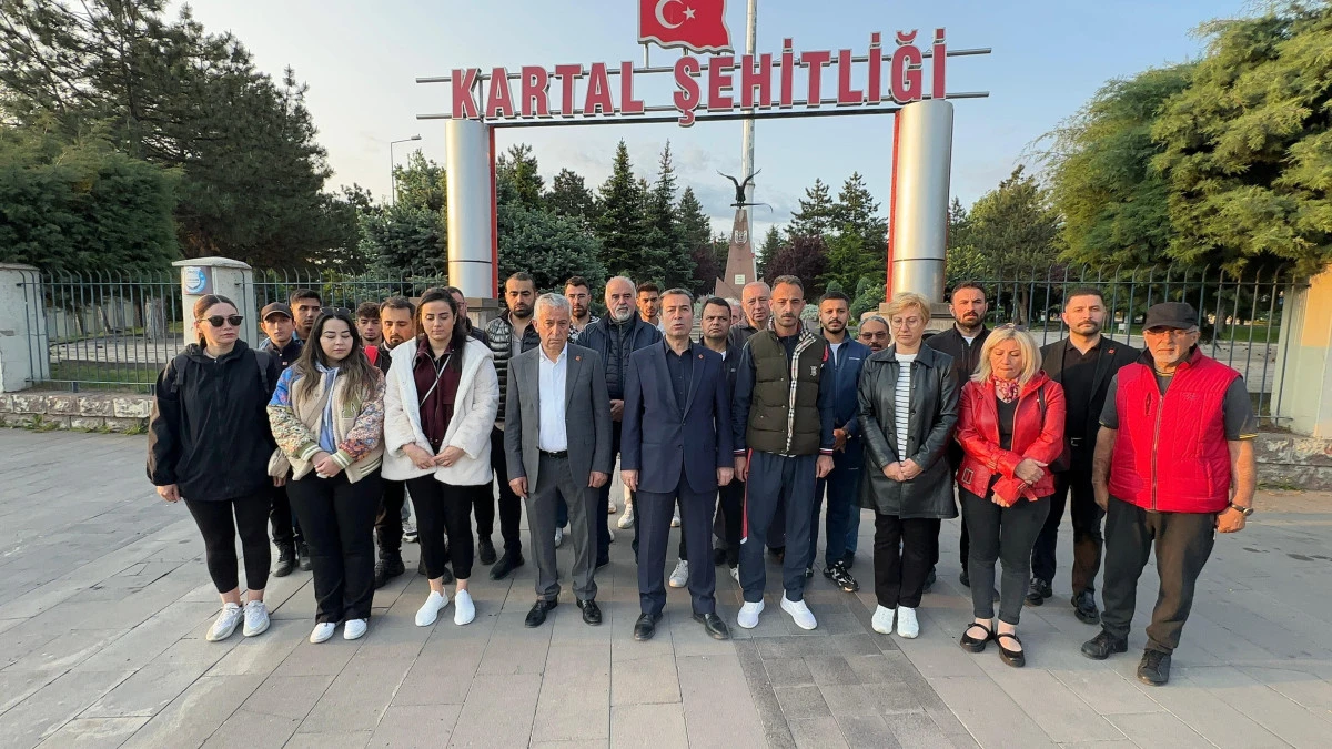 CHP Kayseri İl Başkanlığı 19 Mayıs’a Şehitlik Ziyaretiyle Başladı! 