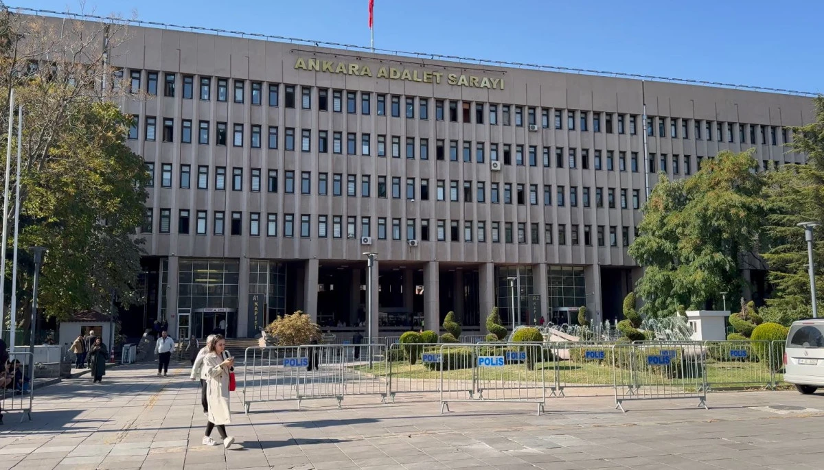 CHP kurultay davasında 9 sanık i&ccedil;in ceza, 3 sanık i&ccedil;in beraat talebi