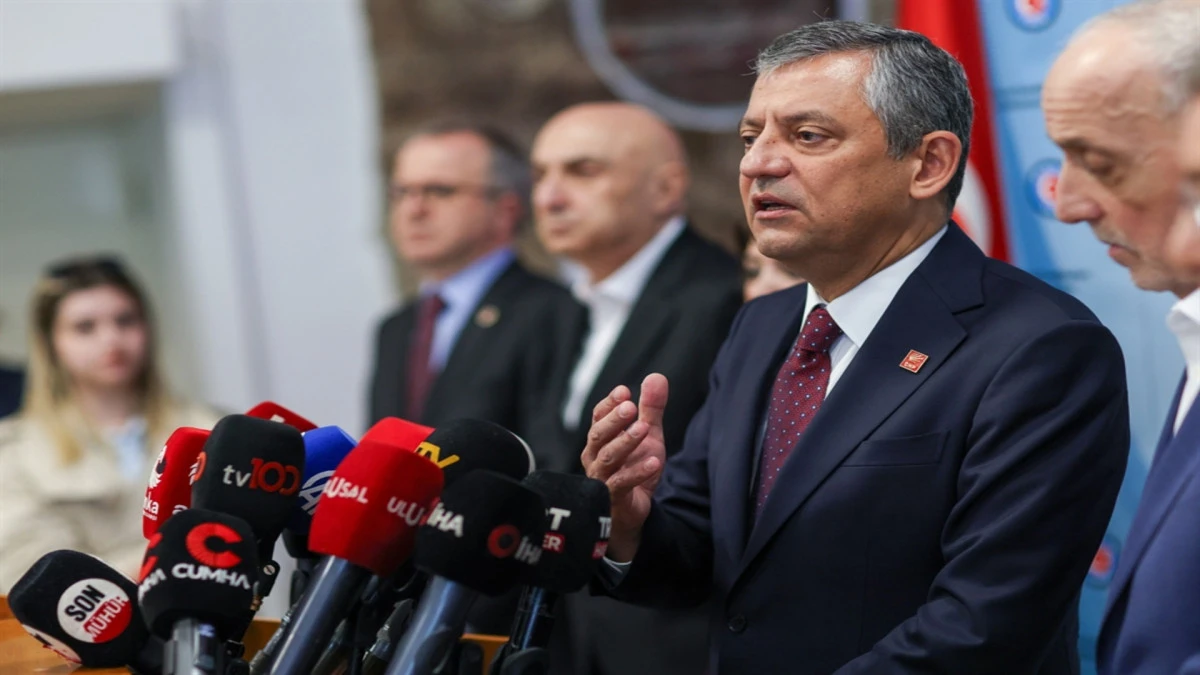 CHP Lideri &Ouml;zel: "En K&ouml;t&uuml; Sendika Sendikasızlıktan İyidir" 