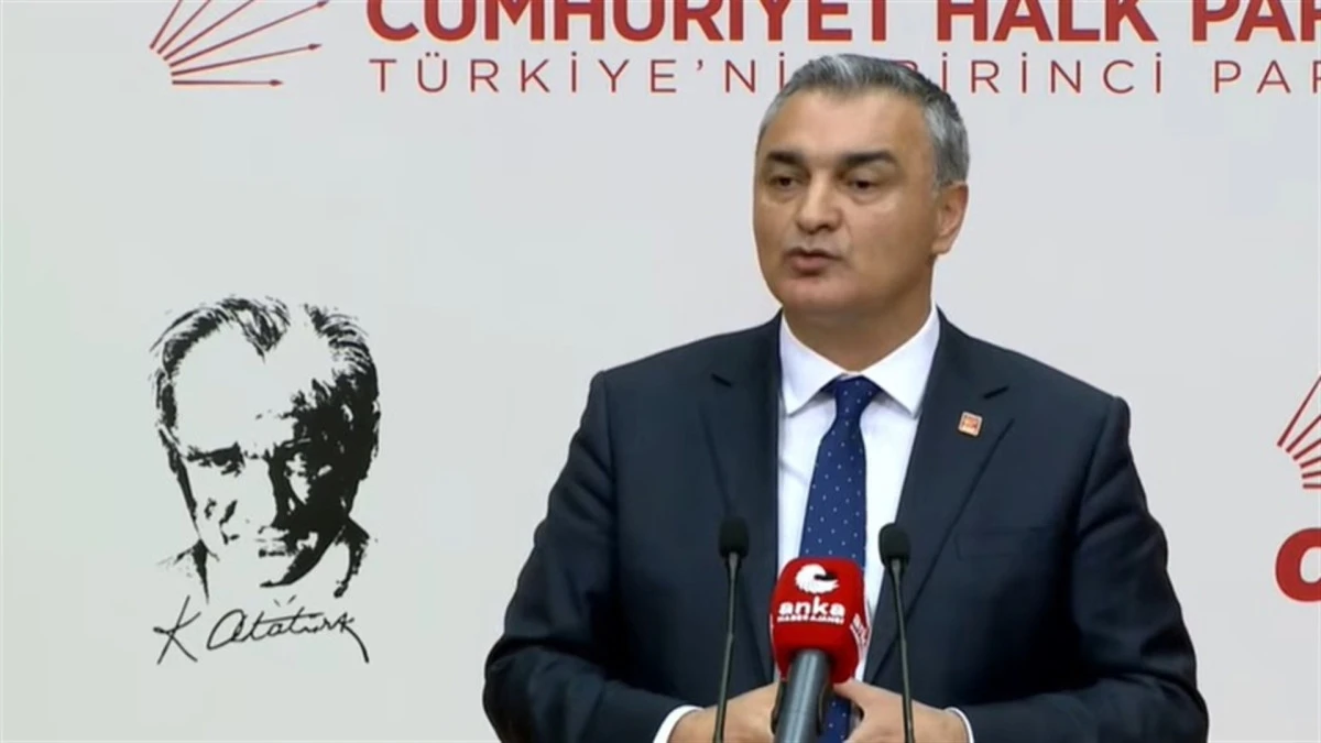CHP'de 3'&uuml; mevcut, 3'&uuml; eski 6 il başkanı disipline sevk edildi 