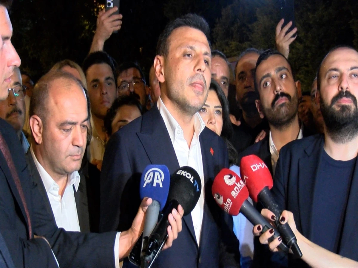 CHP’li Çelik'ten Emniyet Önünde Açıklama: “600 Delegeyi Tek Tek Aradım” 