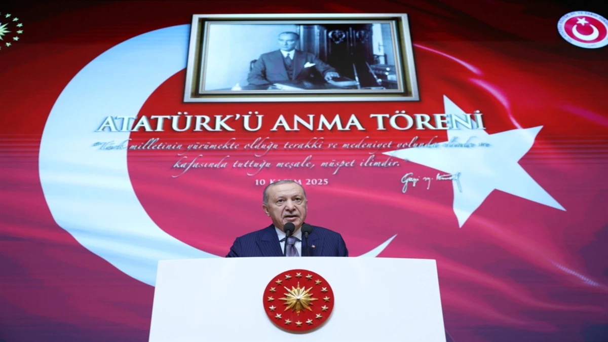 Cumhurbaşkanı Erdoğan: Cepheleşmenin en büyük mağduru Atatürk'ün hatırası ve eserleri 