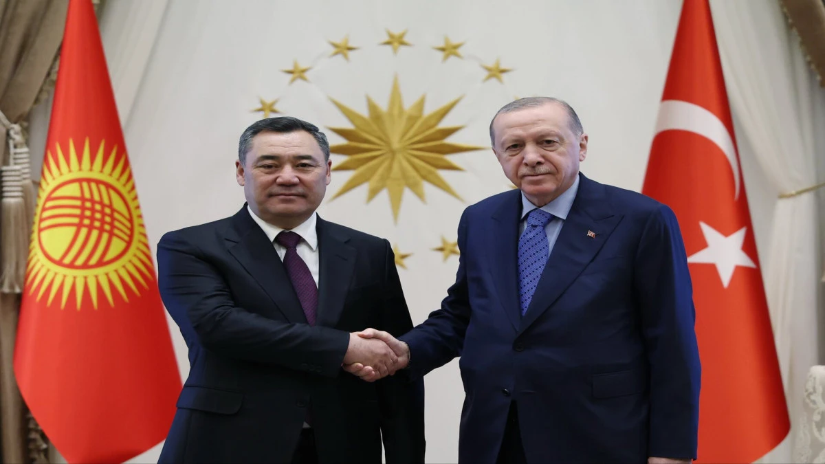 CUMHURBAŞKANI ERDOĞAN, KIRGIZİSTAN CUMHURBAŞKANI CAPAROV İLE G&Ouml;R&Uuml;ŞT&Uuml; 