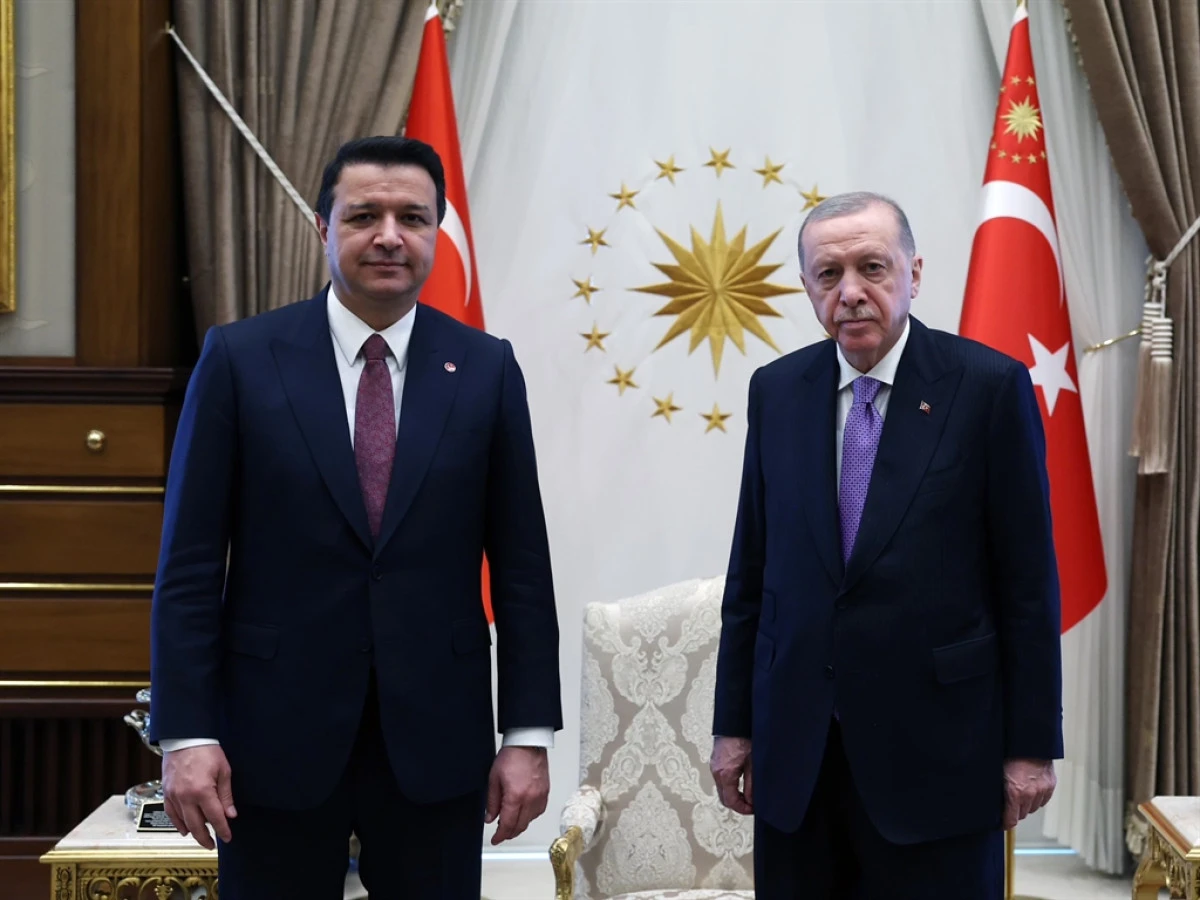 Cumhurbaşkanı Erdoğan, Saadet Partisi Genel Başkanı Arıkan'ı kabul etti! 