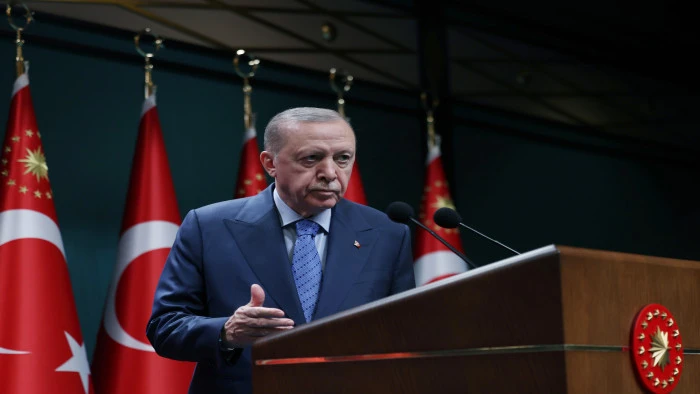 CUMHURBAŞKANI ERDOĞAN: T&Uuml;RKİYE SOKAKTA BULUNMAMIŞTIR, SOKAĞA TESLİM EDİLECEK BİR &Uuml;LKE DE DEĞİLDİR 