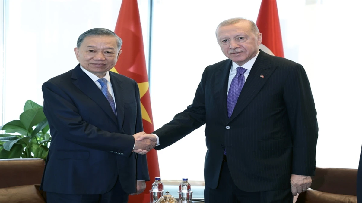 Cumhurbaşkanı Erdoğan, Vietnam Devlet Başkanı To Lam ile g&ouml;r&uuml;şt&uuml; 