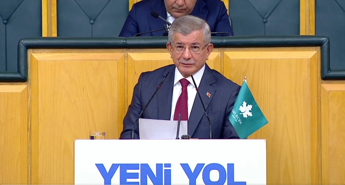 Davutoğlu: Askeri hastanelerimiz tekrar tam kapasiteyle a&ccedil;ılmalıdır 