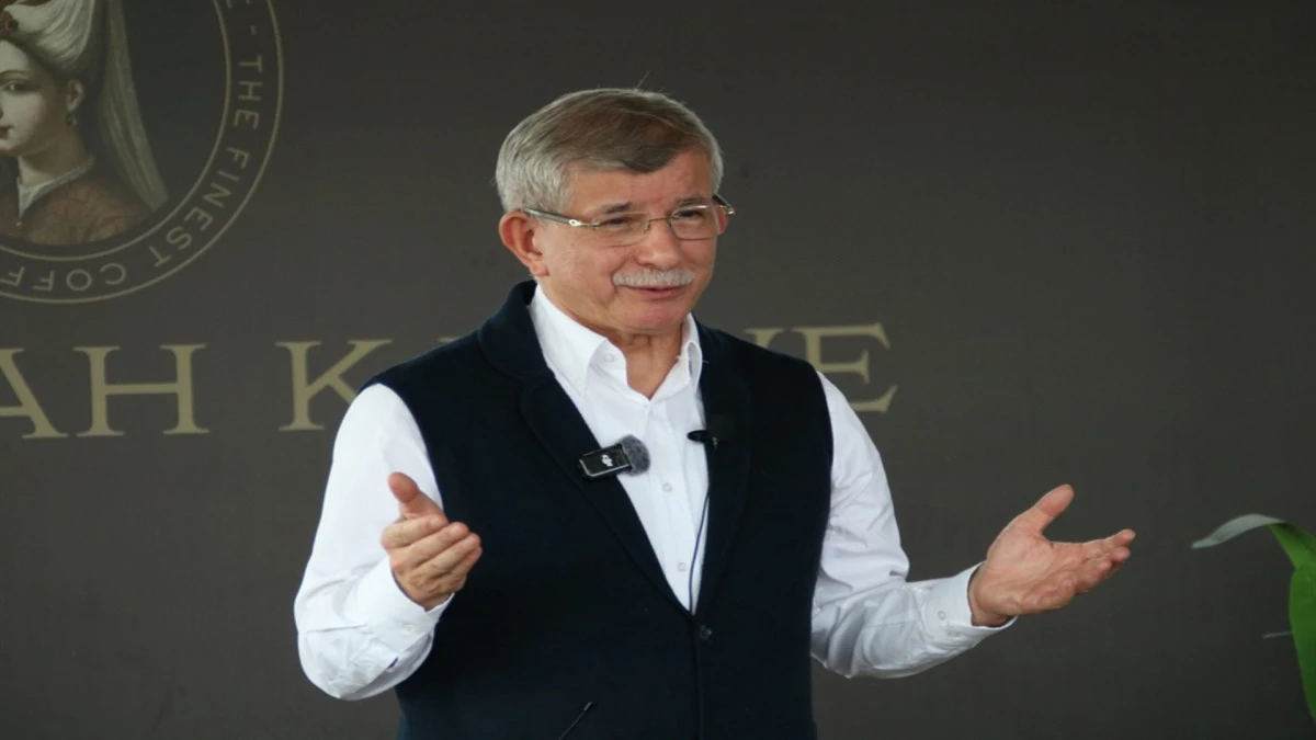 Davutoğlu Kayseri’de konuştu: "Bana ihtiyaç olmadığına inanmasam siyaseti bırakırdım "