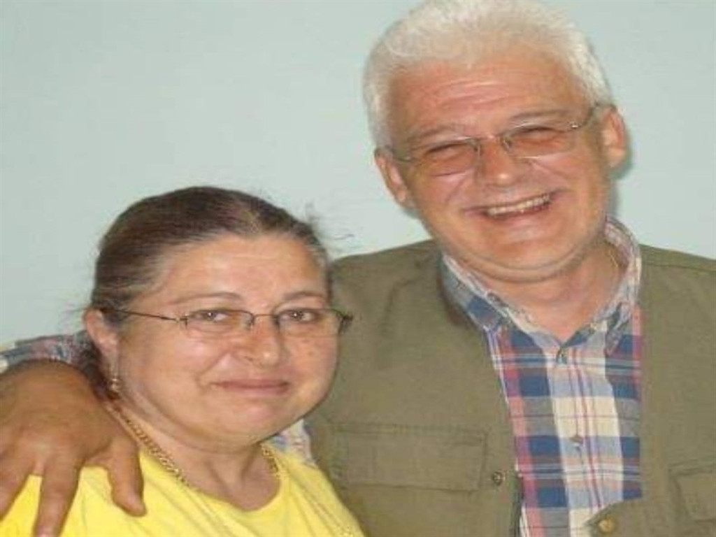 Durakta dolmuş beklerken TIR'ın altında kalan emekli &ouml;ğretmen hayatını kaybetti! 