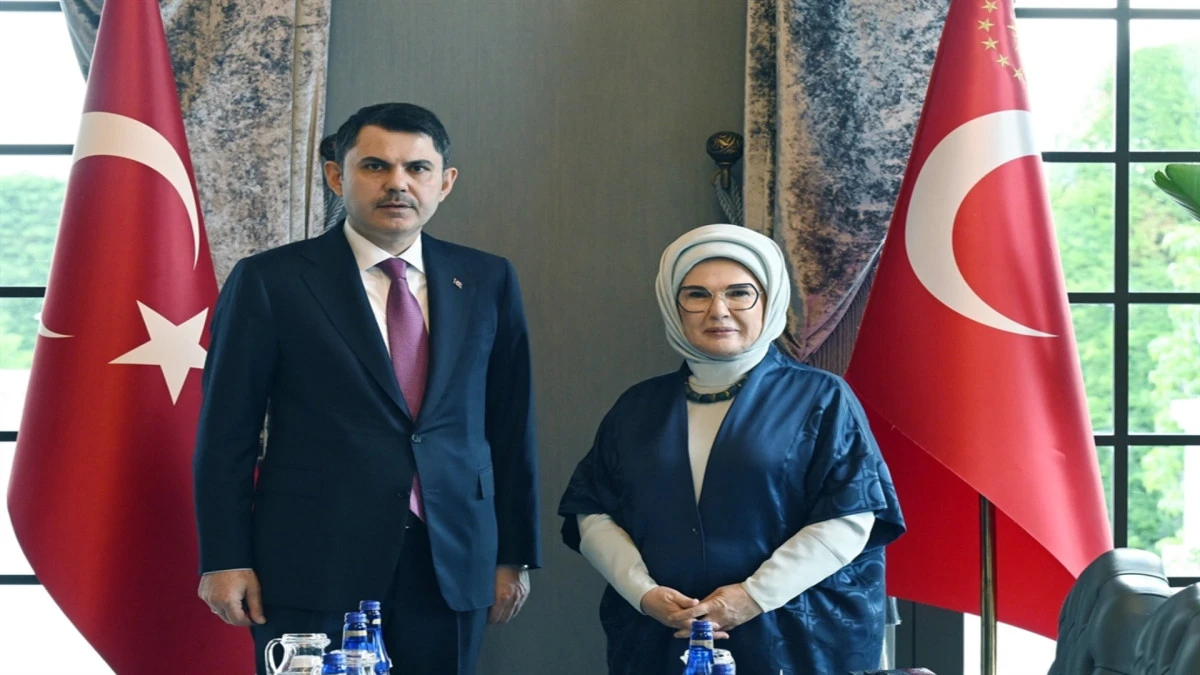 Emine Erdoğan, Bakan Kurum'u kabul etti! 