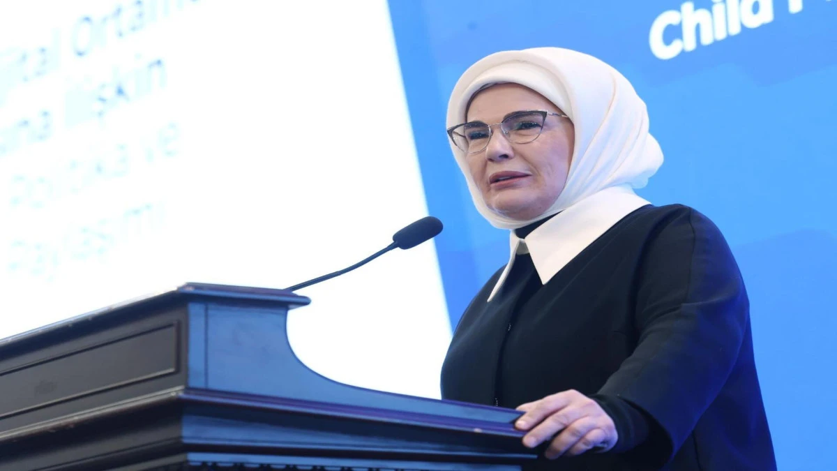 Emine Erdoğan: Teknoloji şirketlerinin hesap verebilir olmaları zorunluluktur 