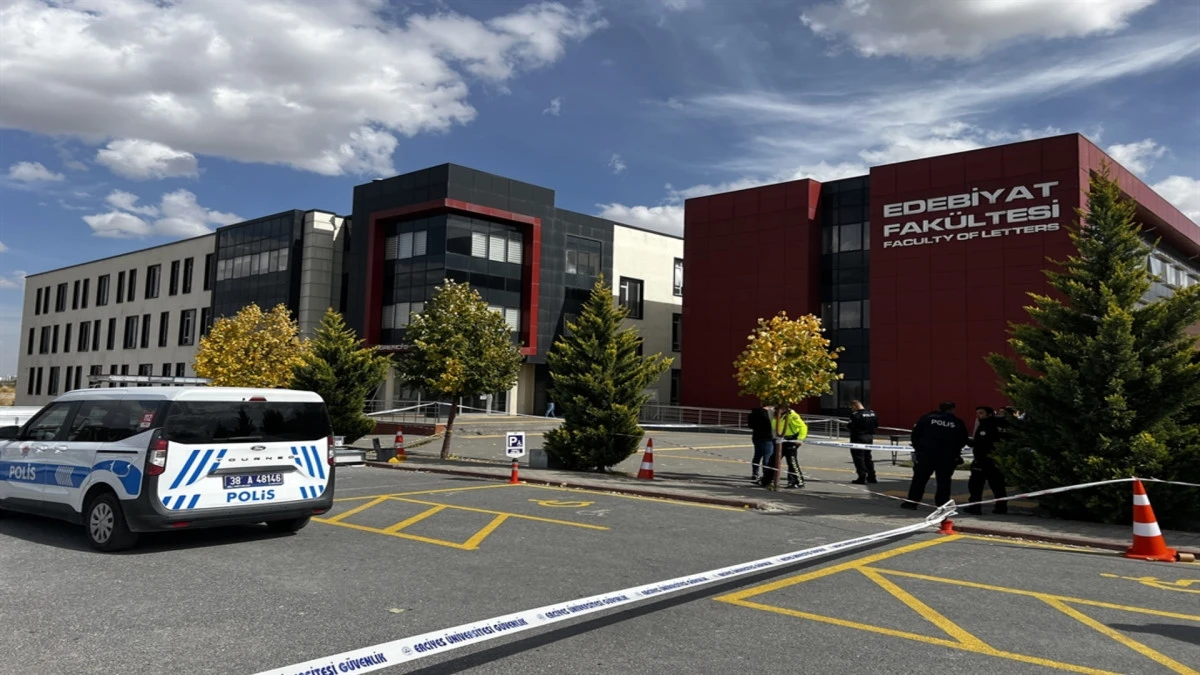 Erciyes Üniversitesi’nde vahşet: Eski eşi tarafından vurulan Meliha Keskin hayatını kaybetti!