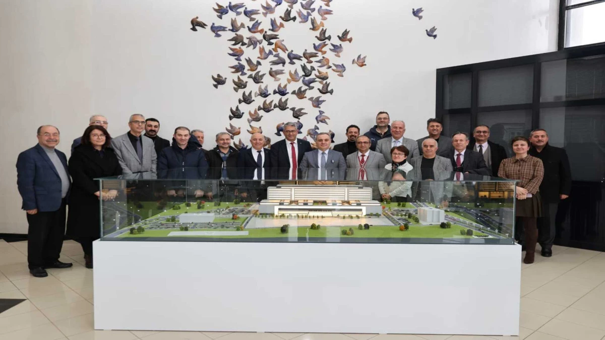 ER&Uuml;&rsquo;ye 800 Yataklı &lsquo;Akıllı&rsquo; Hastane: Kendi Enerjisini &Uuml;retecek 