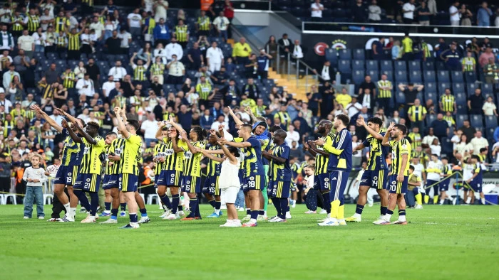 Fenerbah&ccedil;e Şov Yaptı, Ey&uuml;pspor'u Farklı Ge&ccedil;ti: 8-0 