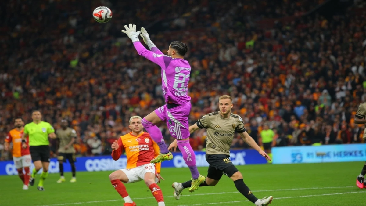 Galatasaray, evinde 1 puana razı oldu. Zirve yarışı alevlendi 