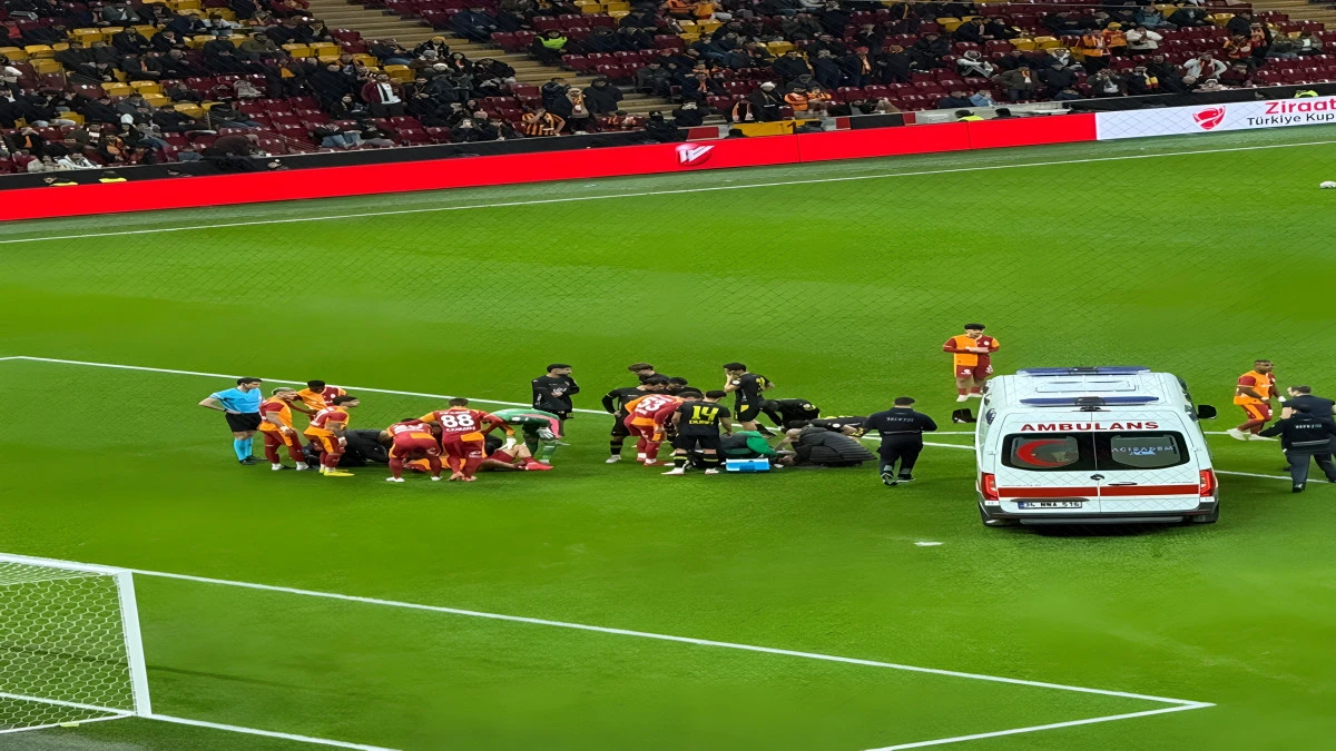 Galatasaray - İstanbulspor ma&ccedil;ında korku dolu anlar 