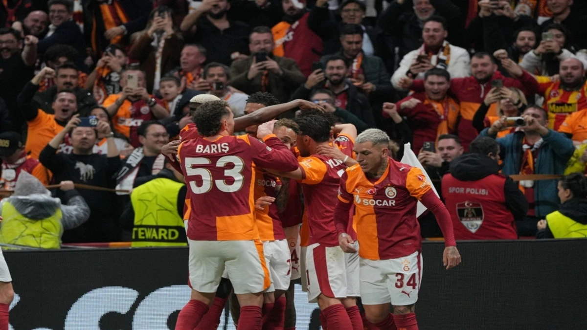 Galatasaray, Juventus'u ezdi ge&ccedil;ti! 