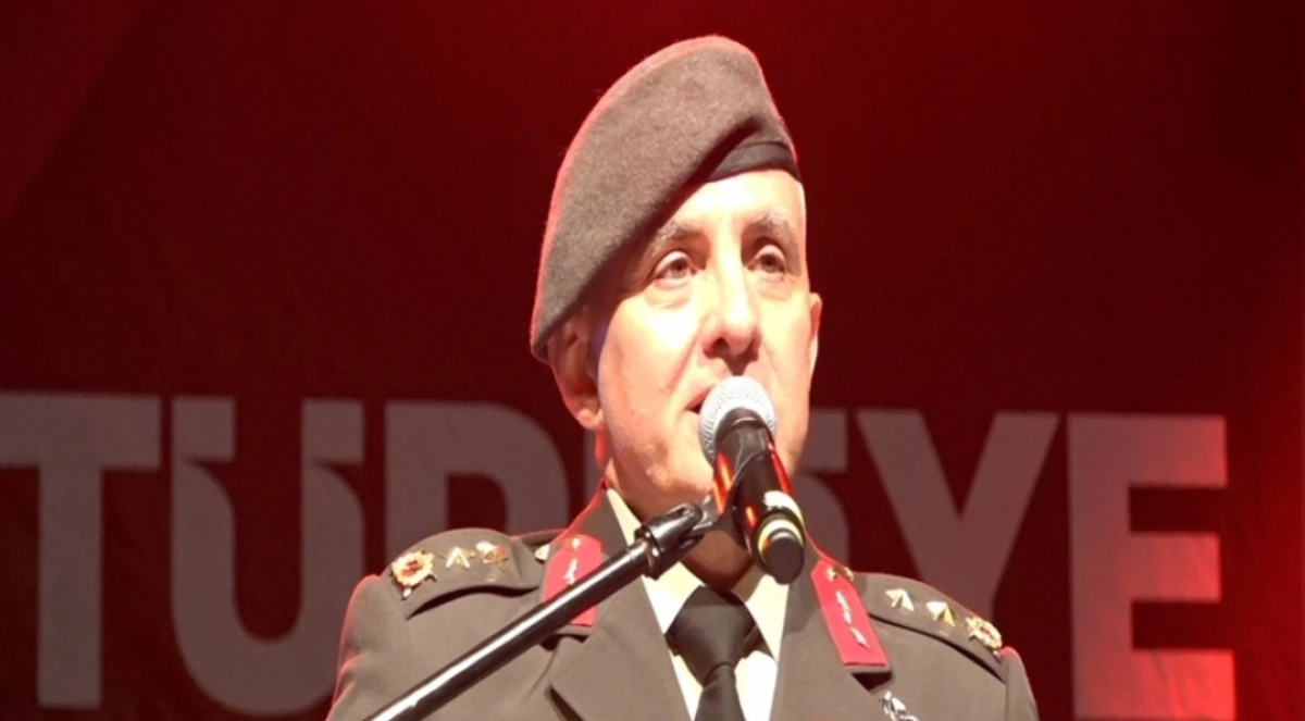 Gazi Tümgeneral Ala: 