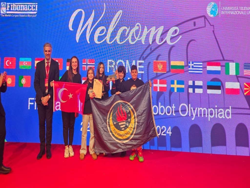Girişimci öğrenciler, Fibonacci International Robot Olympiads 2024’ün şampiyonu oldu 