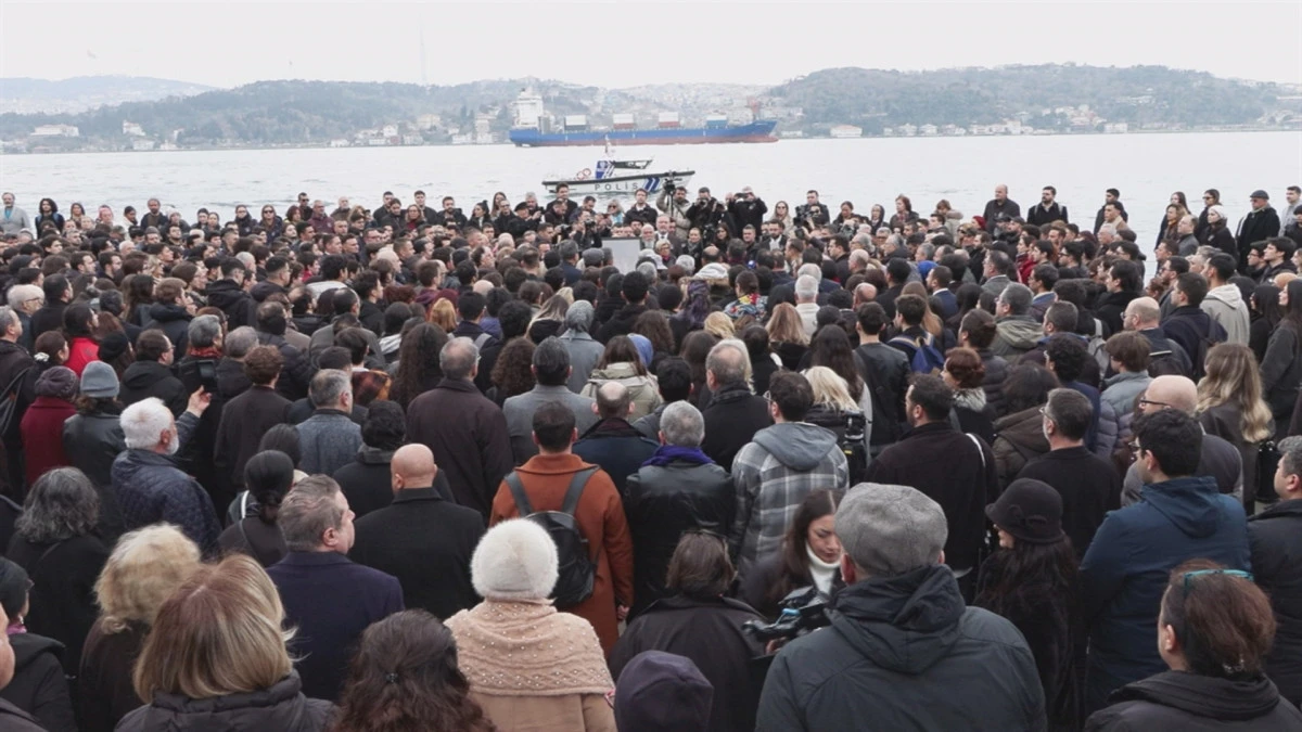 İlber Ortaylı i&ccedil;in Galatasaray &Uuml;niversitesi&rsquo;nde t&ouml;ren d&uuml;zenlendi!  