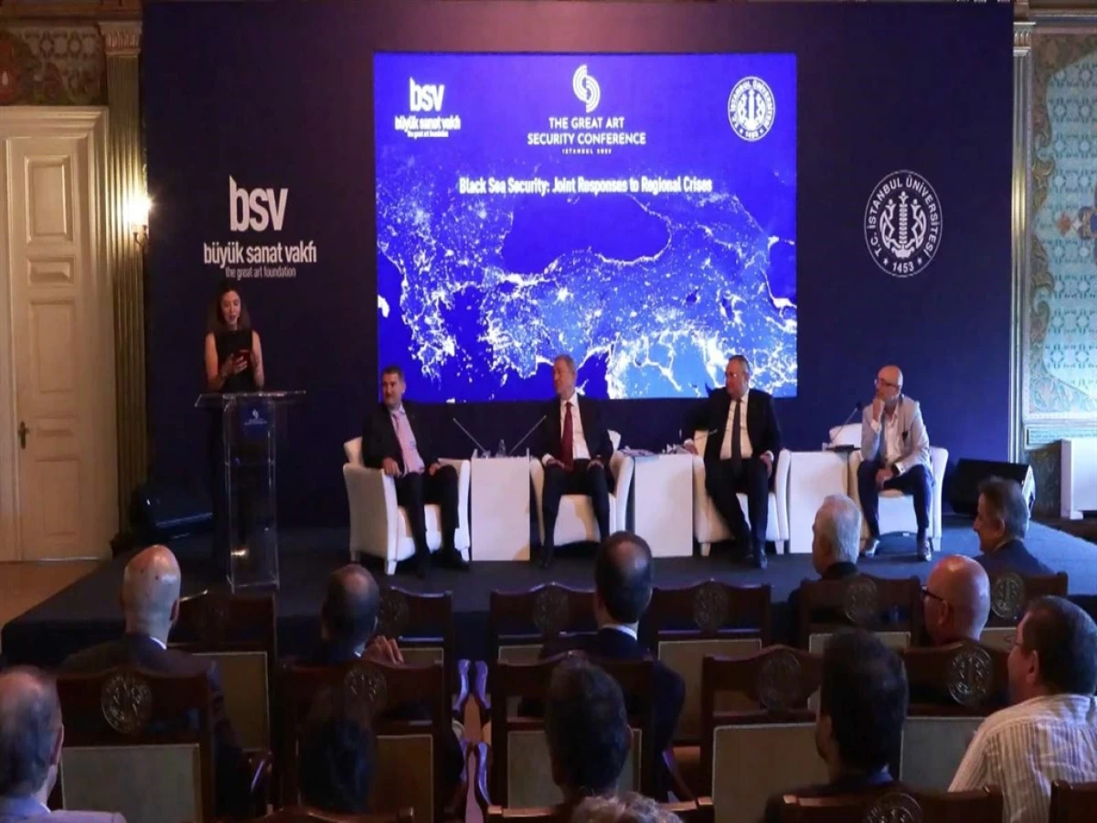 İstanbul’da Karadeniz Güvenliği Masaya Yatırıldı 