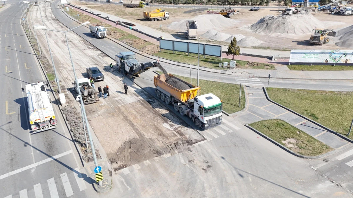 Kartal Katlı Kavşağı&rsquo;nda hummalı &ccedil;alışma! 