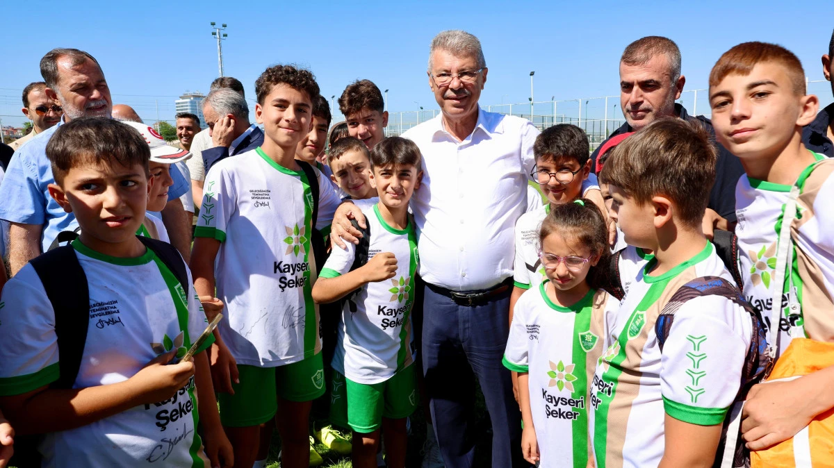 Kayseri Şekerspor Onursal Başkanı Hüseyin Akay: “Çocuklarımıza gözümüz gibi baktık”